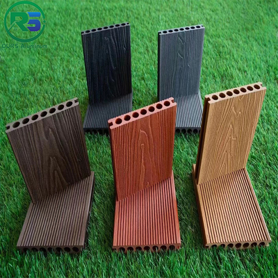 Environmental Friendly Linear Suspended Metal Ceiling 0.9mm White Aluminum Ceiling